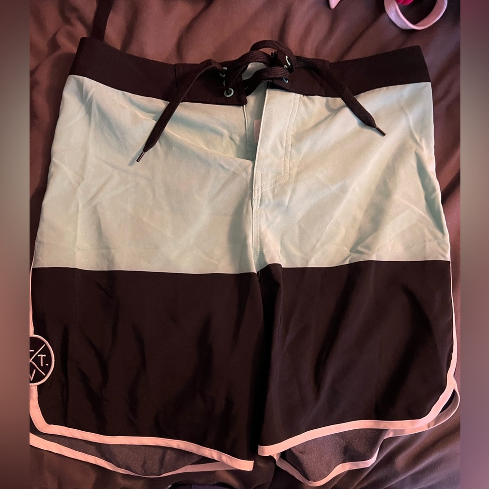Live Fit Board Shorts